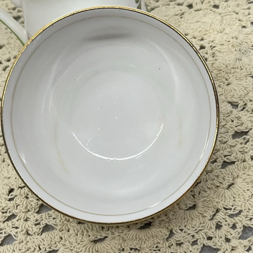 Vintage Salisbury Fine Bone China Sugar Bowl Creamer Geranium Gold Trim England